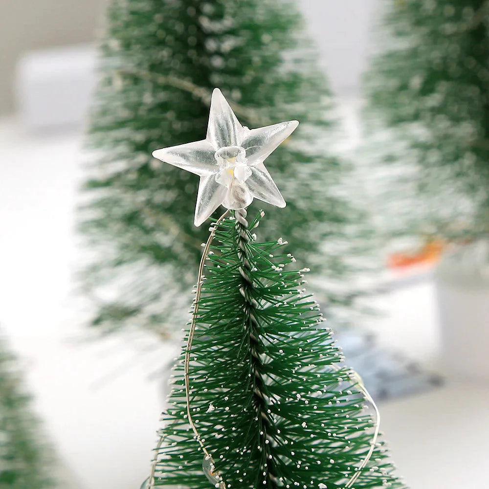 Kit com 3 Mini Pinheiros Decorativos em LED